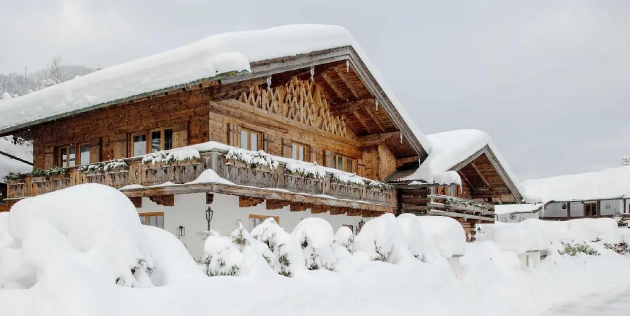 Ferienwohnungen Gerold, Kreuth-Reitrain Oberach Apartment